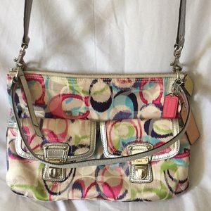 I’m selling this real coach bag